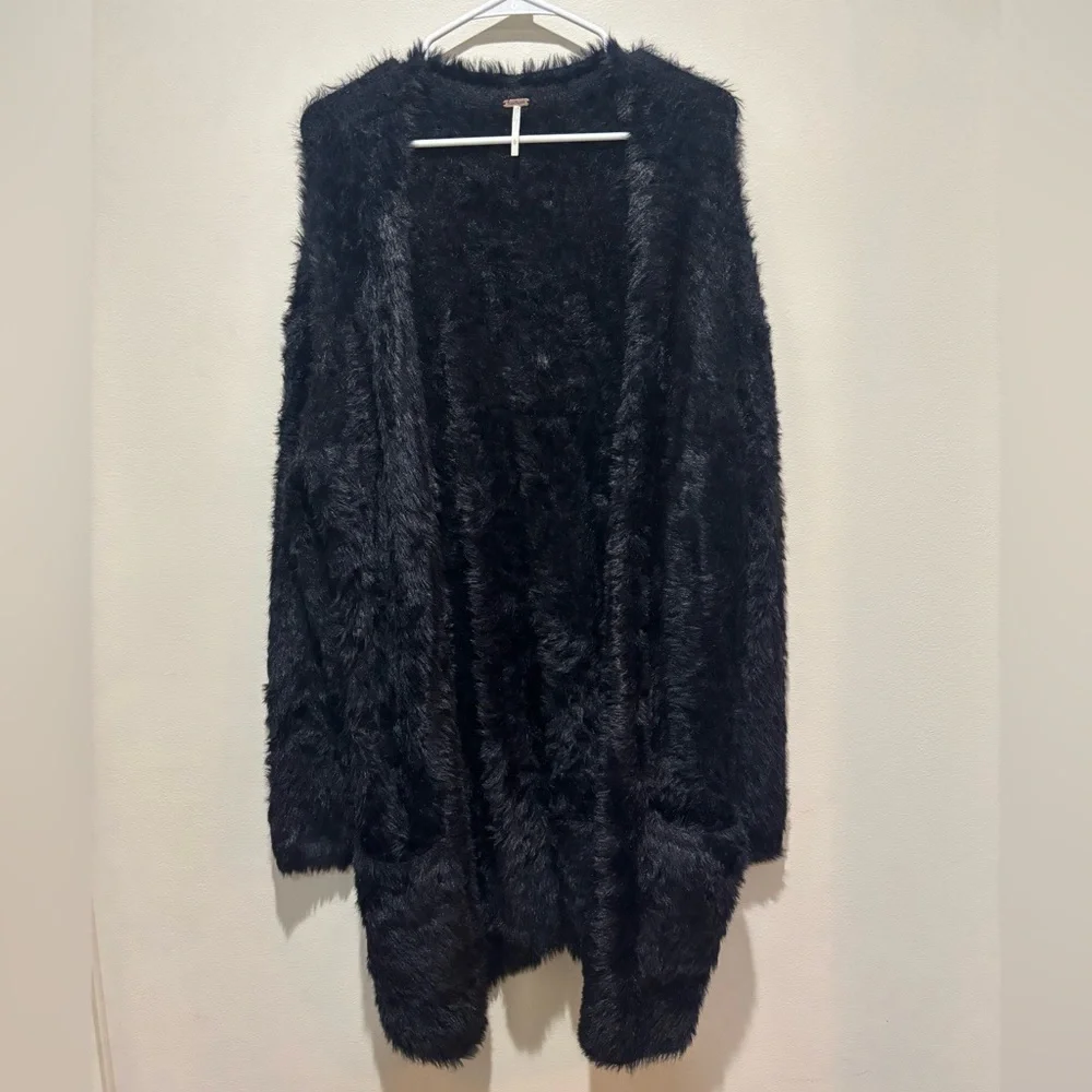 Free People Faux Fur Cardigan Sweater in Black, Women’s Size Large - Picture 3 of 10